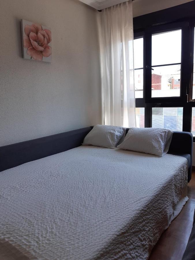Bonito Apartamento Céntrico y Luminoso Pola de Lena Extérieur photo